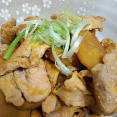 A picture of 豚とかぼちゃのにんにくバター醤油炒め.