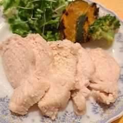 รูปของ 塩麹でしっとり柔らか鶏ハム