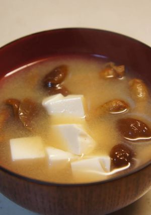 なめこと豆腐の味噌汁-レシピのメイン写真