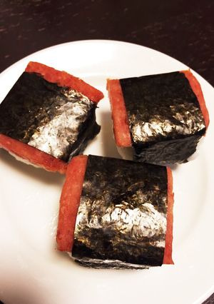 お弁当にも☆ 簡単 スパムおむすび-レシピのメイン写真