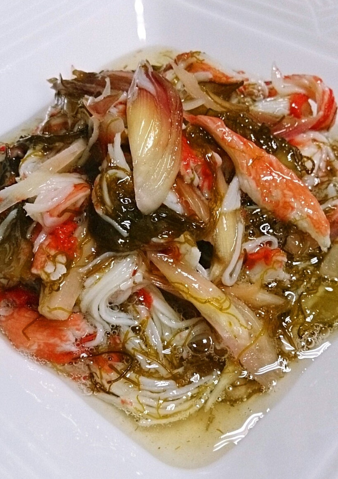 カニカマともずくとみょうがの酢の物-レシピのメイン写真