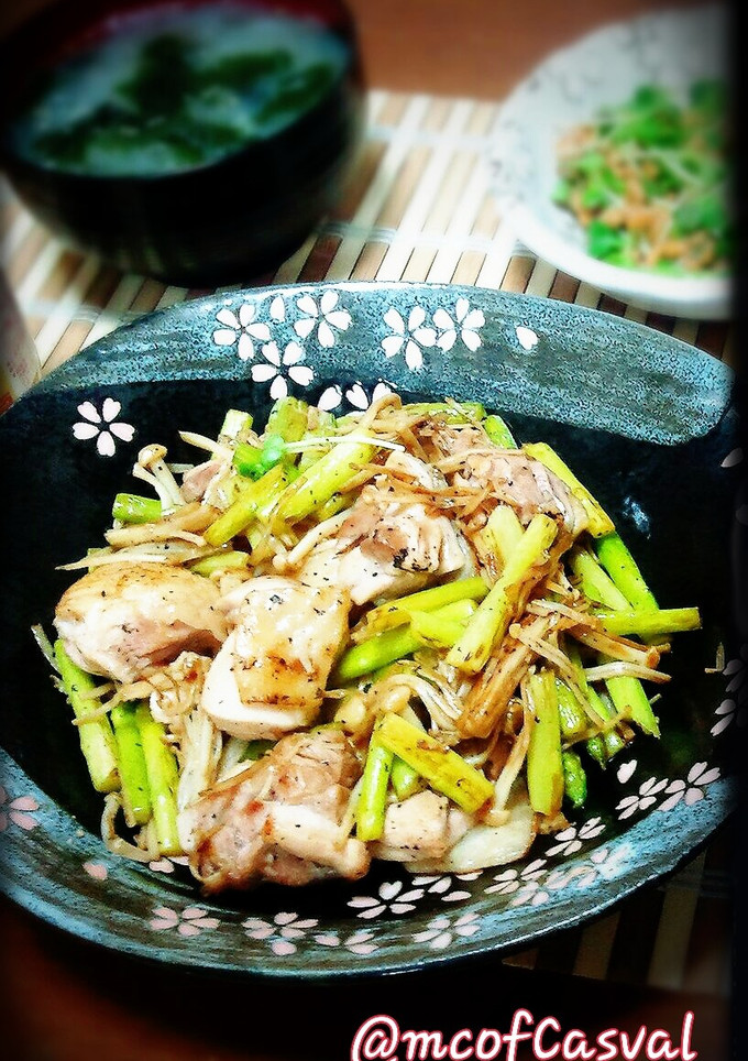 鶏もも肉とアスパラとエノキのスタミナ炒め-レシピのメイン写真