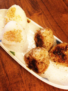 おかか焼きおにぎりとゴマたらこおにぎり-レシピのメイン写真
