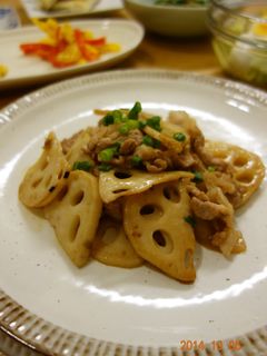 簡単・豚肉とれんこんの甘辛炒め♪-レシピのメイン写真
