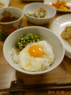 山芋オクラかけごはん+卵♪-レシピのメイン写真