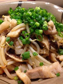 豚バラと椎茸・もやし炒め-レシピのメイン写真