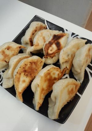 ほんのり甘い皮のもちもち焼き餃子-レシピのメイン写真
