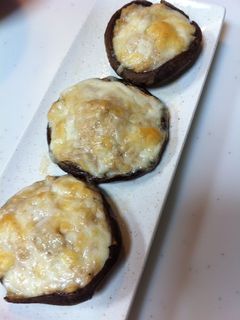 簡単椎茸のツナマヨチーズ焼き-レシピのメイン写真