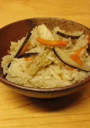 ごぼうの炊き込みご飯-レシピのメイン写真