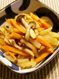 ちくわ!しめじ・人参・大根金平煮♪-レシピのメイン写真