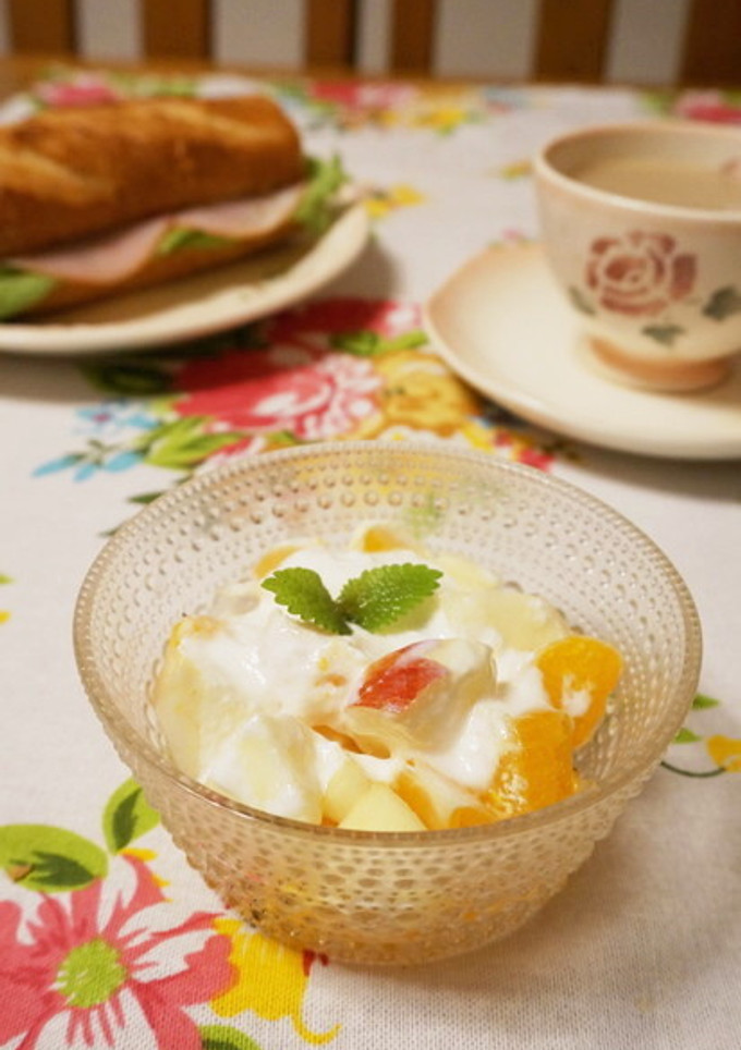 朝食に☆みかんと林檎のヨーグルト蜂蜜-レシピのメイン写真