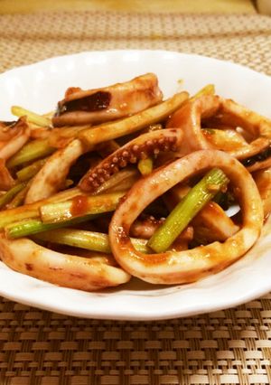 スピード料理!イカとセロリのトマト炒め-レシピのメイン写真