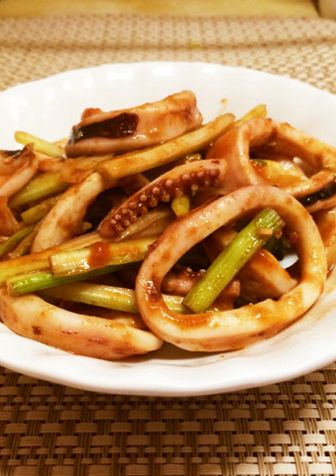 スピード料理！イカとセロリのトマト炒め-レシピのメイン写真