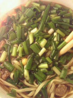 カップラーメン葱てんこ盛り(^皿^)-レシピのメイン写真