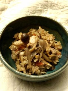 鶏肉ときのこの炊きこみご飯…しっかり味-レシピのメイン写真