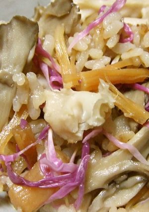 貝柱と花びら茸、まいたけの炊き込みご飯♪-レシピのメイン写真