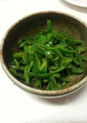 お弁当の隙間に、簡単ピーマン炒め♪-レシピのメイン写真