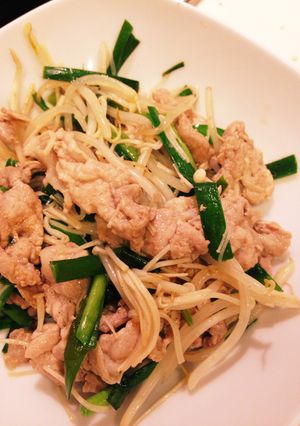豚ニラもやしエノキ炒め-レシピのメイン写真