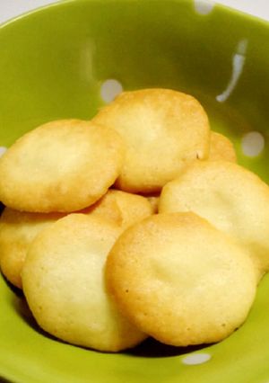 メレンゲ菓子をアレンジ＊ラングドシャ風-レシピのメイン写真