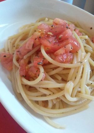 ソースに火を使わないトマトのパスタ-レシピのメイン写真