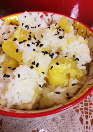 秋と言えば！簡単♡ホクホクさつまいもご飯-レシピのメイン写真