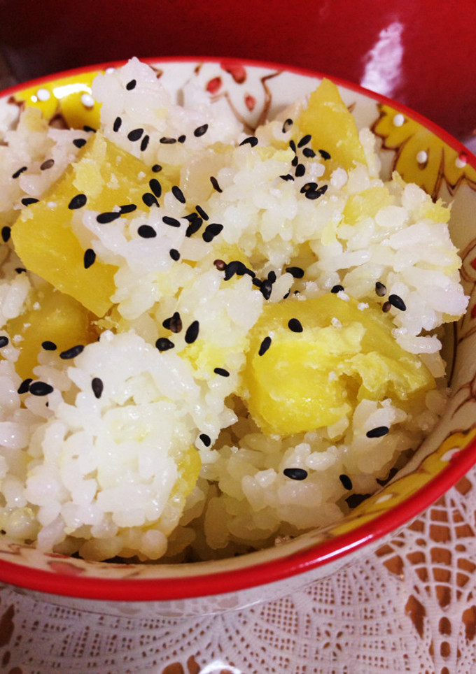 秋と言えば！簡単♡ホクホクさつまいもご飯-レシピのメイン写真
