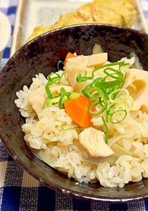 秋ご飯！蓮根ゴロゴロ五目炊き込みご飯-レシピのメイン写真