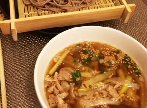 風邪にも！鴨南蛮風♪豚肉とネギのつけ蕎麦-レシピのメイン写真