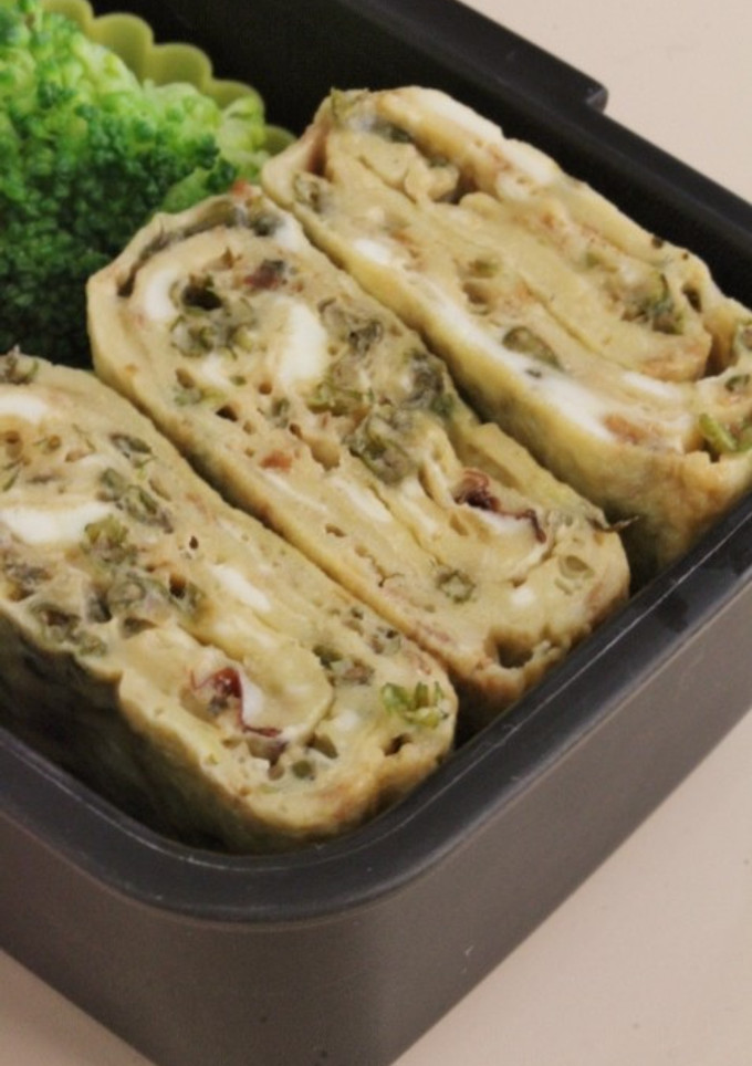 朝食お弁当に！しその実の佃煮de卵焼き-レシピのメイン写真