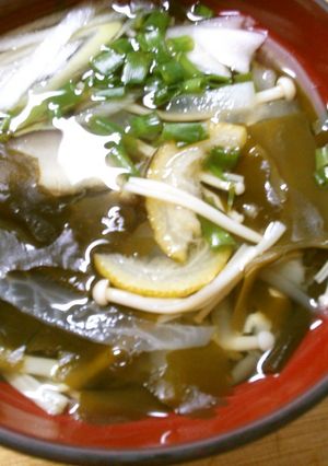簡単 椎茸 えのき ワカメの お吸い物♪-レシピのメイン写真