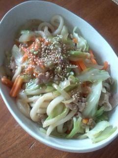簡単☆焼き肉のタレで焼きうどん-レシピのメイン写真