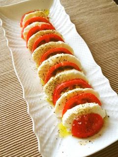 トマトとモッツァレラのカプレーゼ-レシピのメイン写真