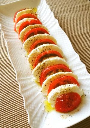 トマトとモッツァレラのカプレーゼ-レシピのメイン写真