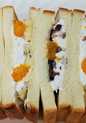 おいしいフルーツ＆あんホイップサンド-レシピのメイン写真