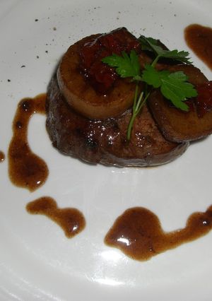 牛フィレ肉のステーキバルサミコソース-レシピのメイン写真