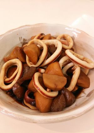 里芋と蒟蒻とイカのこってり煮-レシピのメイン写真