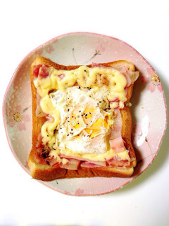 電子レンジで目玉焼きトースト-レシピのメイン写真