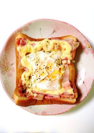 電子レンジで目玉焼きトースト-レシピのメイン写真