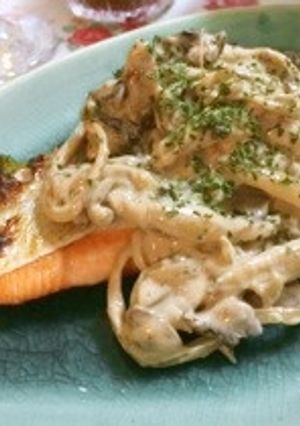 鮭のきのこクリームソース添え-レシピのメイン写真
