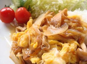 きのこと玉ねぎの甘辛たまご炒め-レシピのメイン写真
