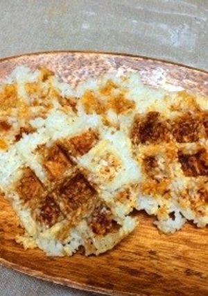 ワッフルメーカーで！焼きおにぎり。-レシピのメイン写真