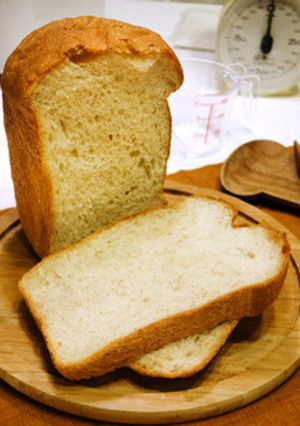 ホームベーカリーで香ばしい全粒粉の食パン-レシピのメイン写真