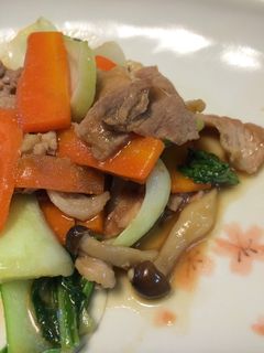 青梗菜とキノコ、豚肉中華風炒め-レシピのメイン写真