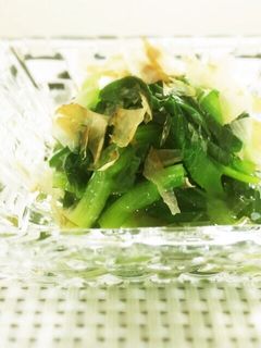 簡単♪副菜に♪旬の小松菜deお浸し-レシピのメイン写真