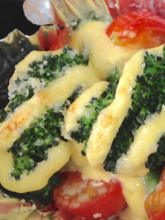 ブロッコリーとトマトのマヨチー焼き-レシピのメイン写真