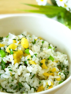 簡単☆春菊と天かすの混ぜご飯♪-レシピのメイン写真