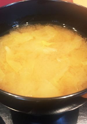 余りキャベツで簡単♪キャベツのお味噌汁-レシピのメイン写真