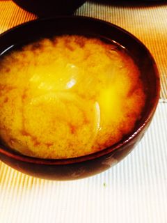 ジャガイモと玉ねぎのお味噌汁-レシピのメイン写真