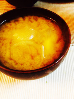 ジャガイモと玉ねぎのお味噌汁-レシピのメイン写真