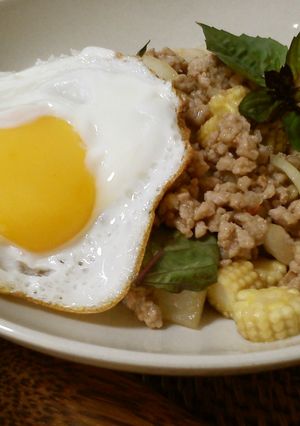 鶏ミンチのバジル炒め-レシピのメイン写真